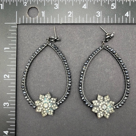 Peruvian Connection Jet Black Iridecensent  Antiqued beaded hoop post earring - Picture 1 of 11